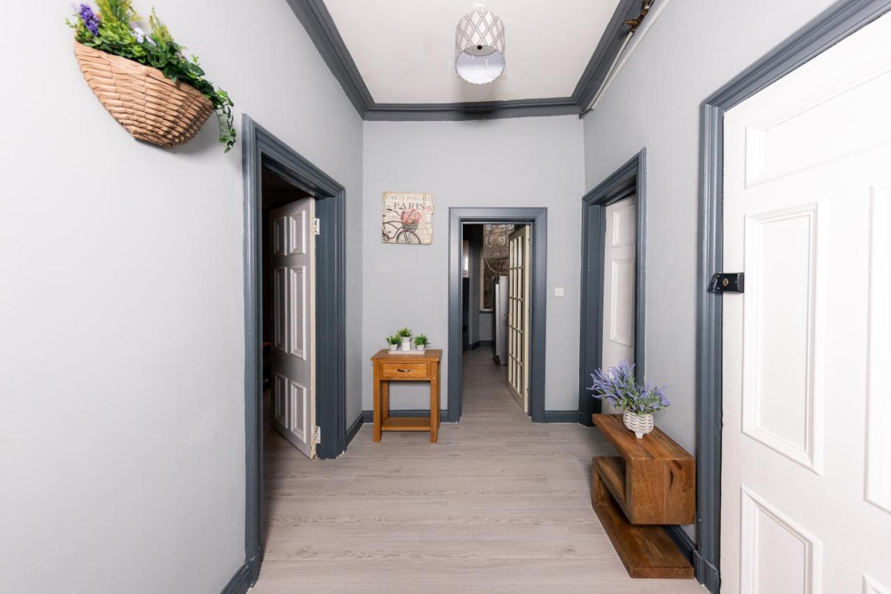 Calton Hill Victorian Old Town Apartment エディンバラ エクステリア 写真